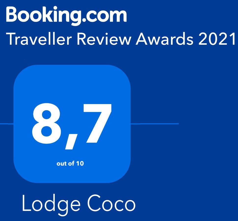 Lodge Coco Десе Екстериор снимка